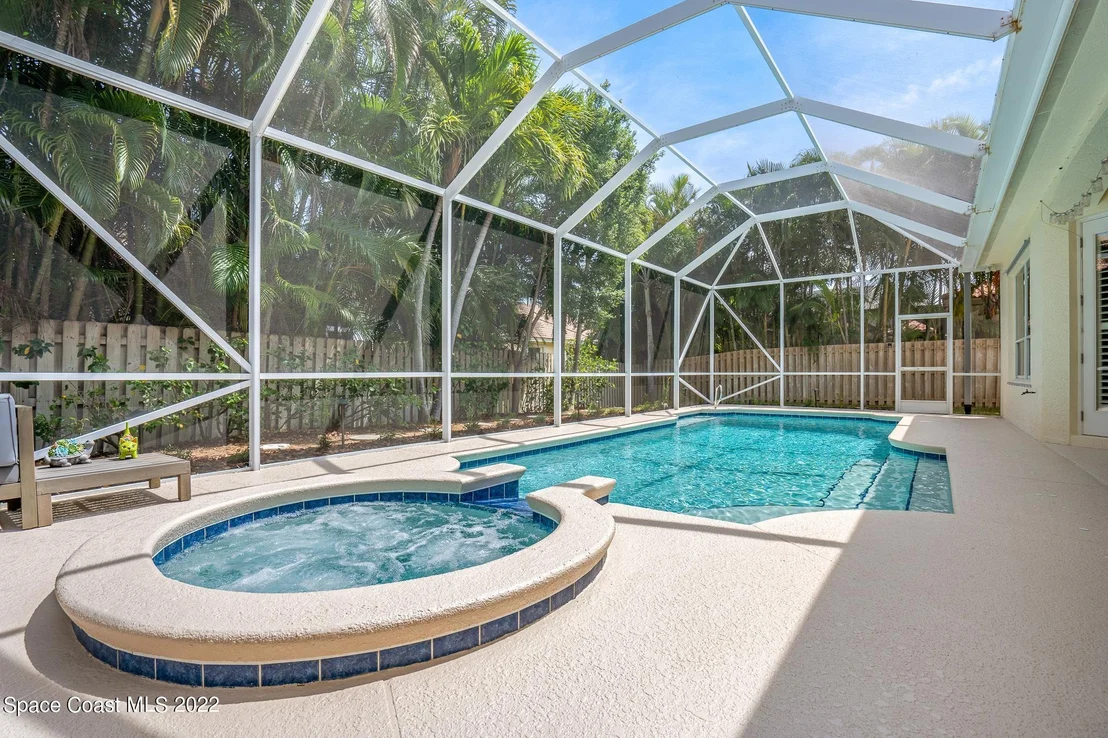 Photo of 356 Southampton Drive