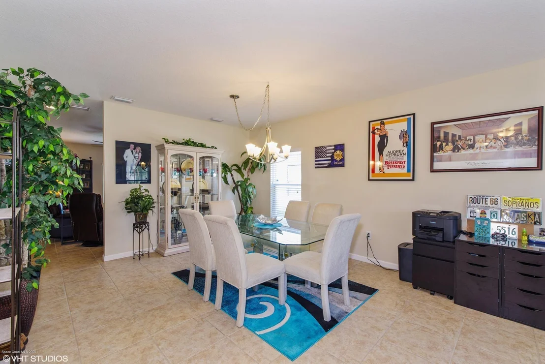 Photo of 520 Trymore Drive SE