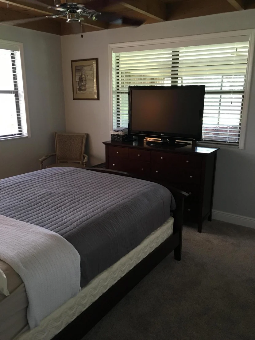 Photo of 1636 Dixie Way
