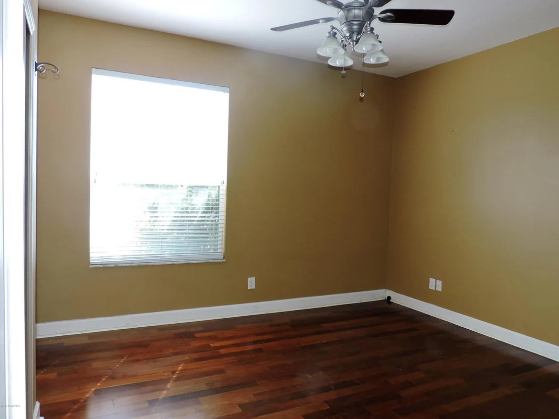 Photo of 3286 Peninsula Circle