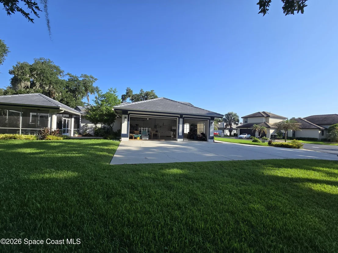 Photo of 802 Florencia Circle