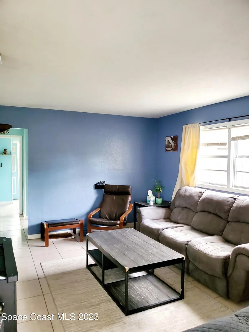 Photo of 409 Lincoln Road