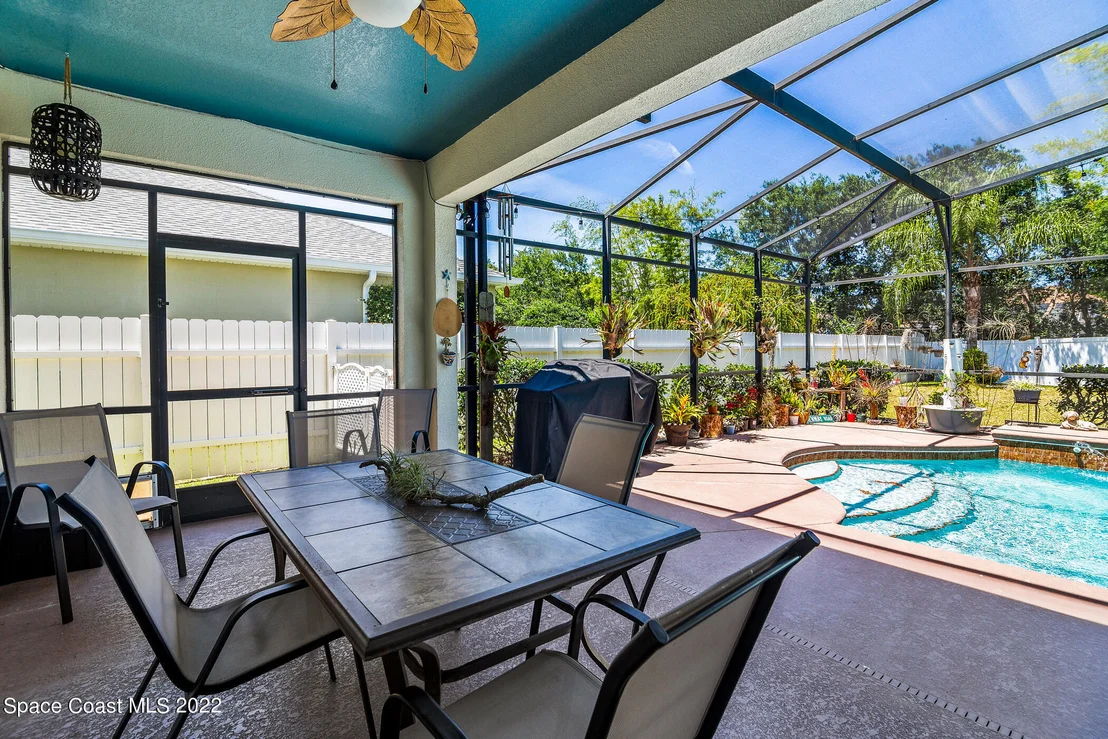 Photo of 1700 Bridgeport Circle