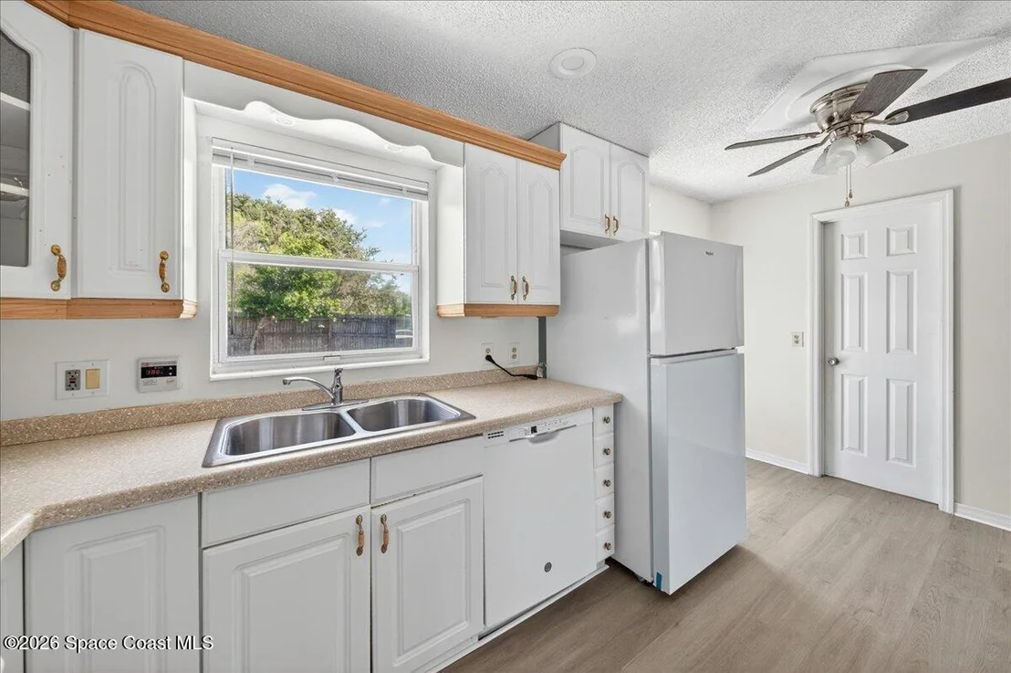 Photo of 2804 Kenyon Avenue