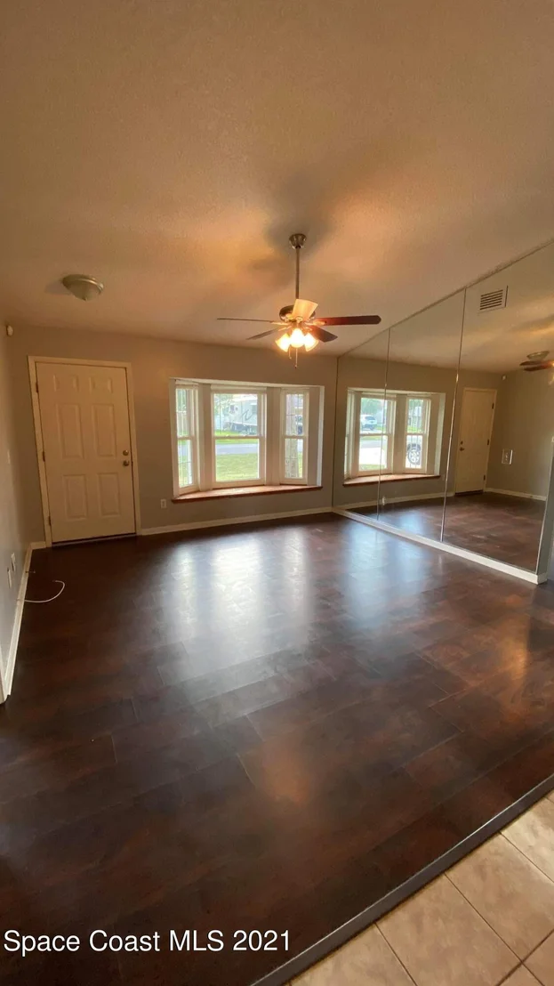 Photo of 6433 Harold Avenue