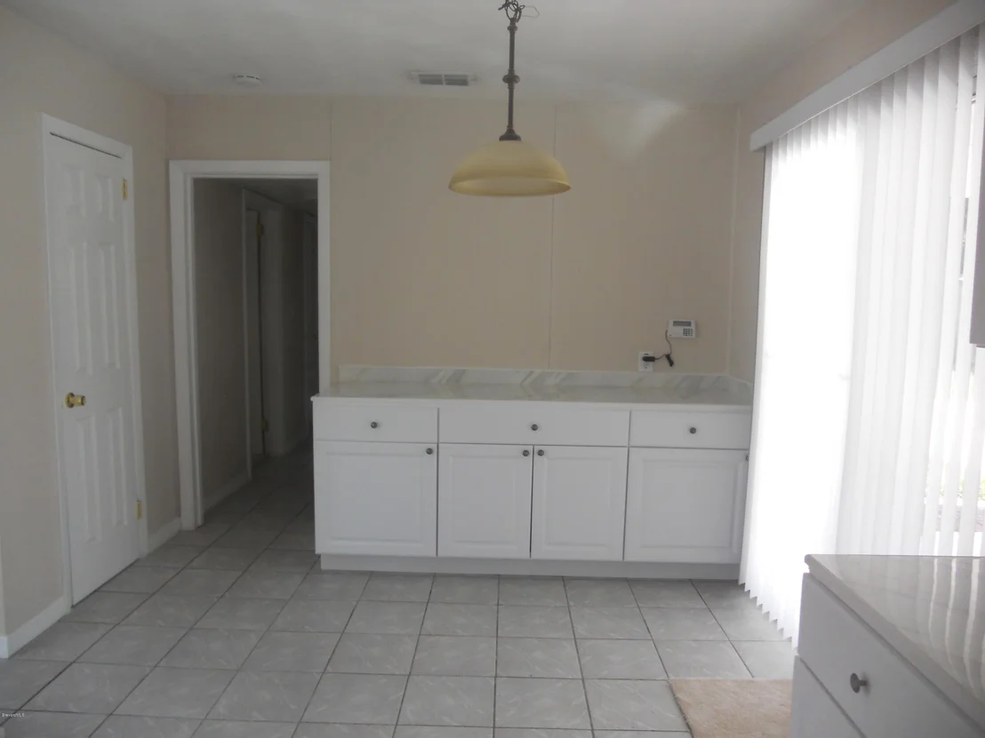 Photo of 1046 Azalea Lane