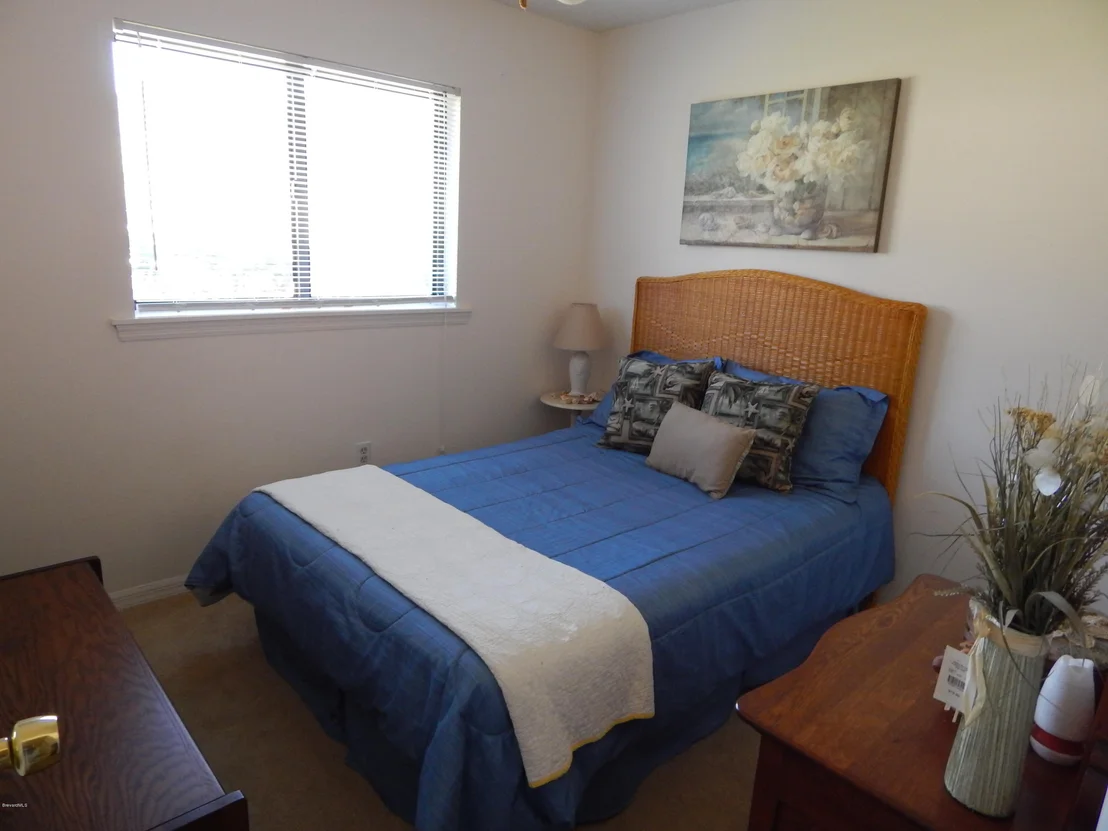 Photo of 7058 Bayfront Road