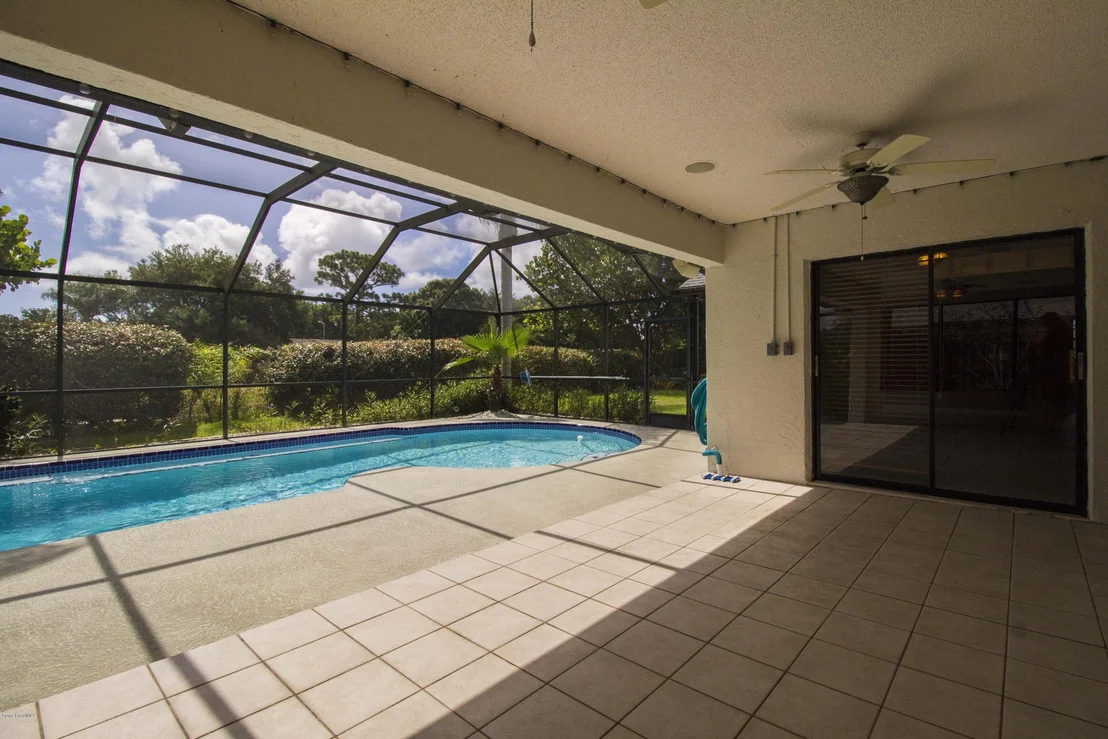 Photo of 2483 NOBILITY Avenue