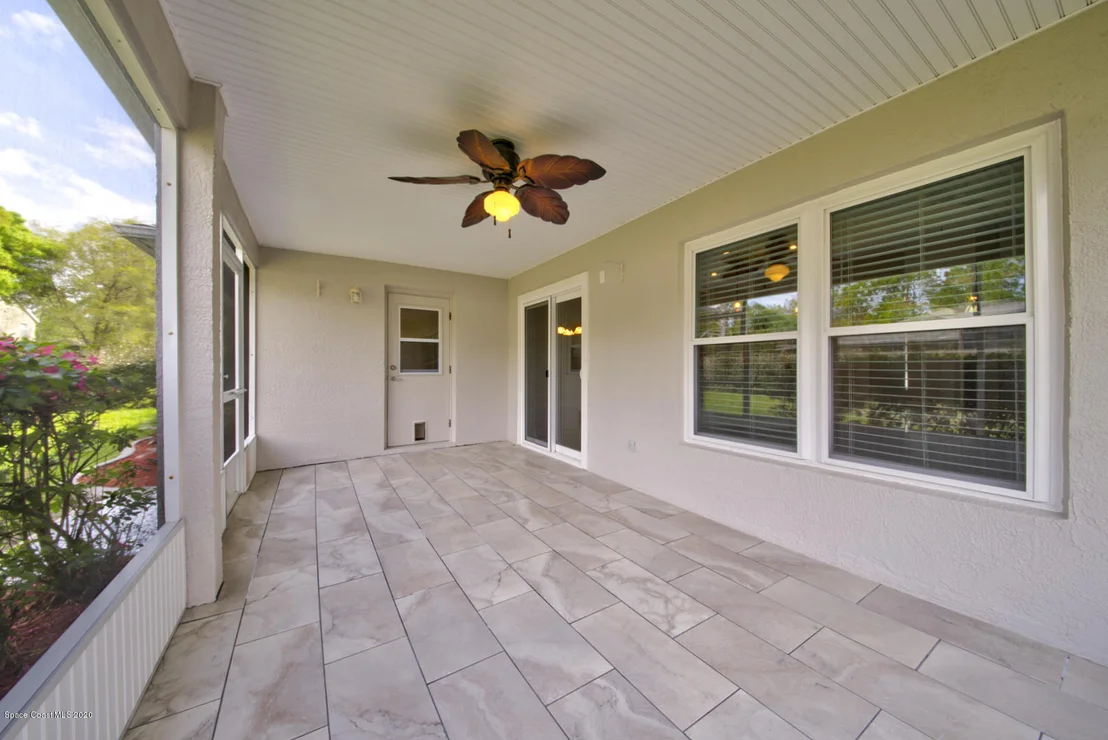 Photo of 6480 Adrian Street