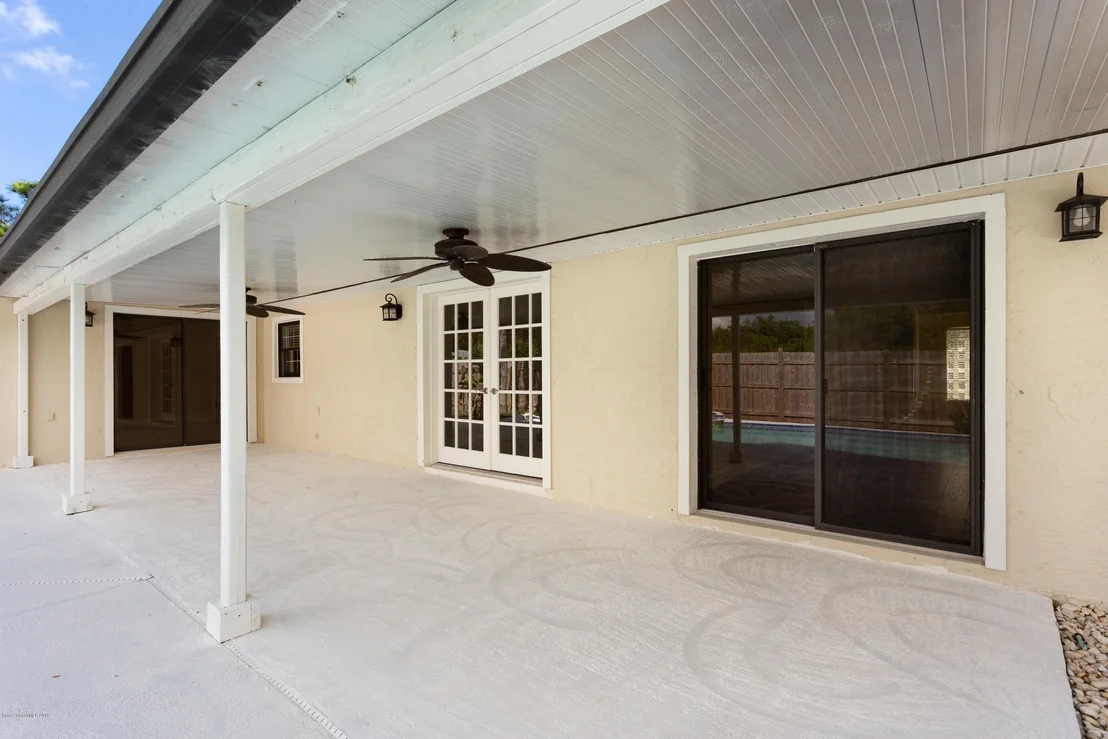 Photo of 1112 Scyphers Street NE