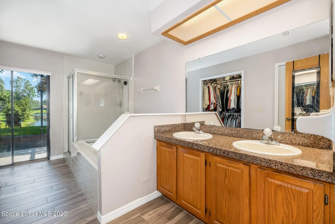 Photo of 938 Osprey Lane
