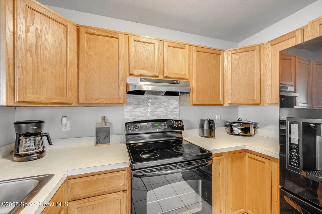 Photo of 995 Eyerly Lane NE