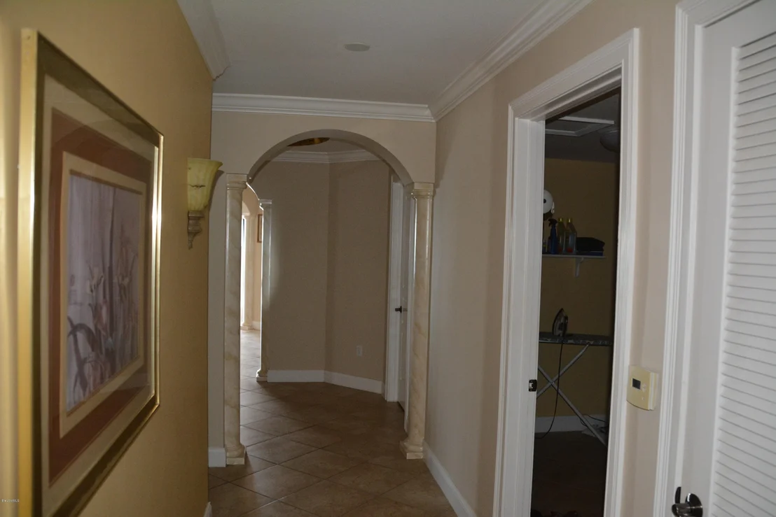 Photo of Unit 801 at 21 Riverside Drive
