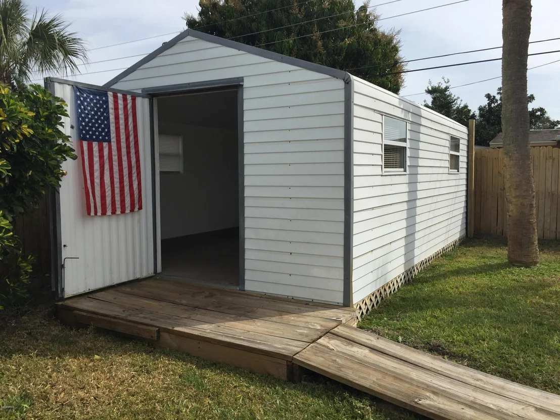 Photo of 1177 Bell Street