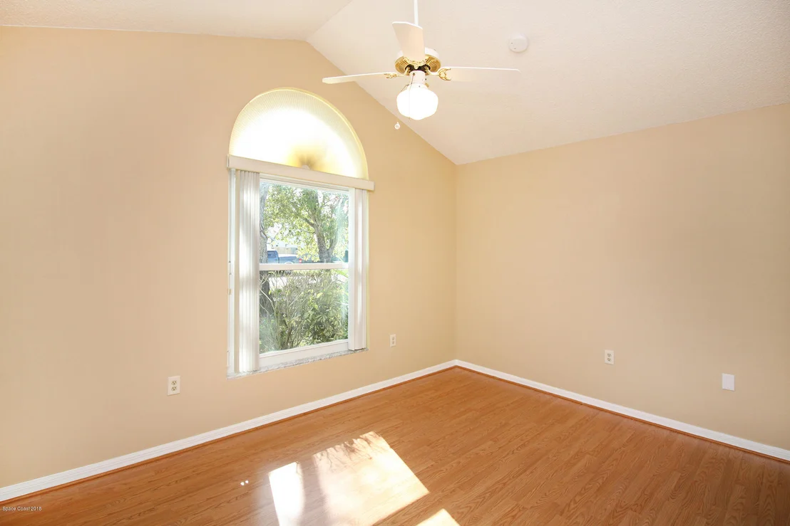 Photo of 922 Jamestown Drive