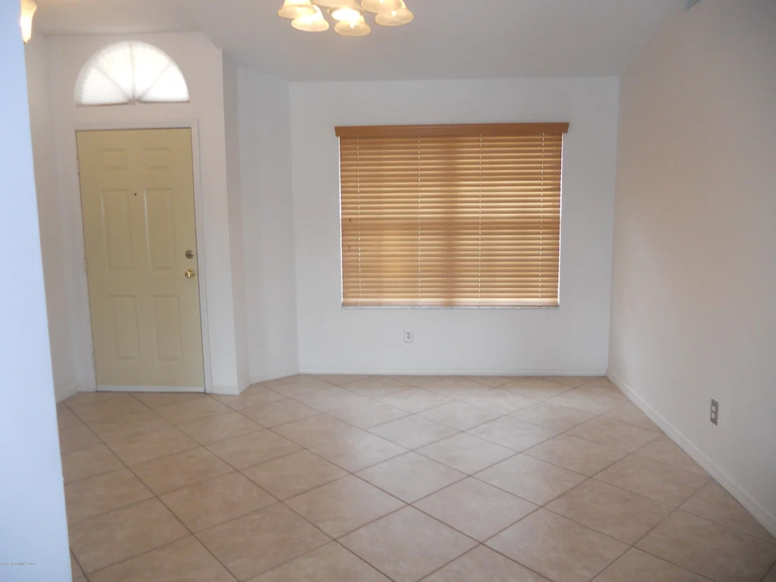 Photo of 136 Palm Circle