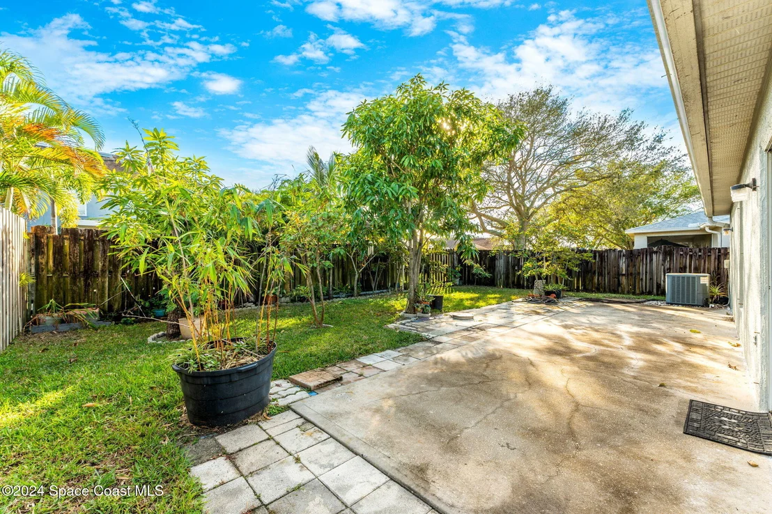 Photo of 8509 Ivanhoe Drive