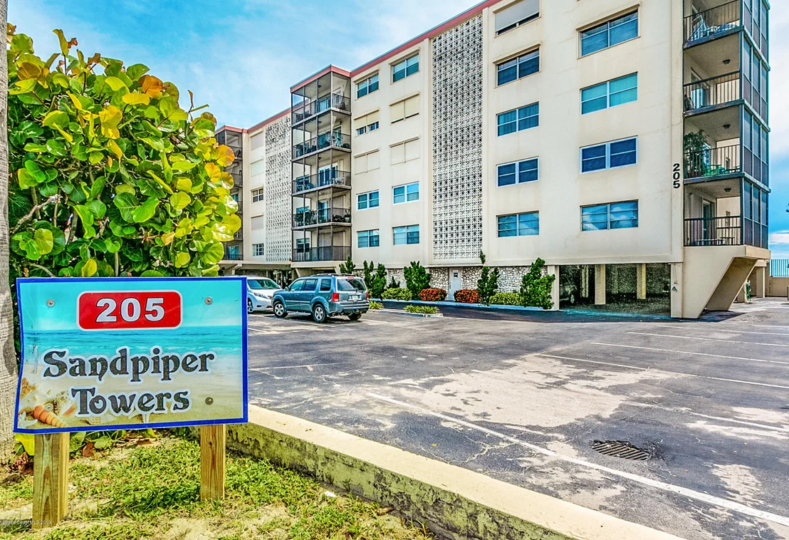 Photo of Unit 310 at 205 Highway A1a