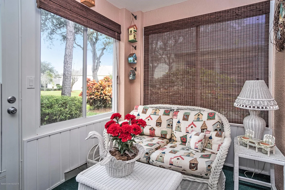 Photo of 864 Villa Drive