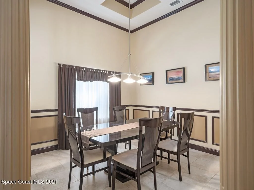 Photo of 1300 Palace Drive