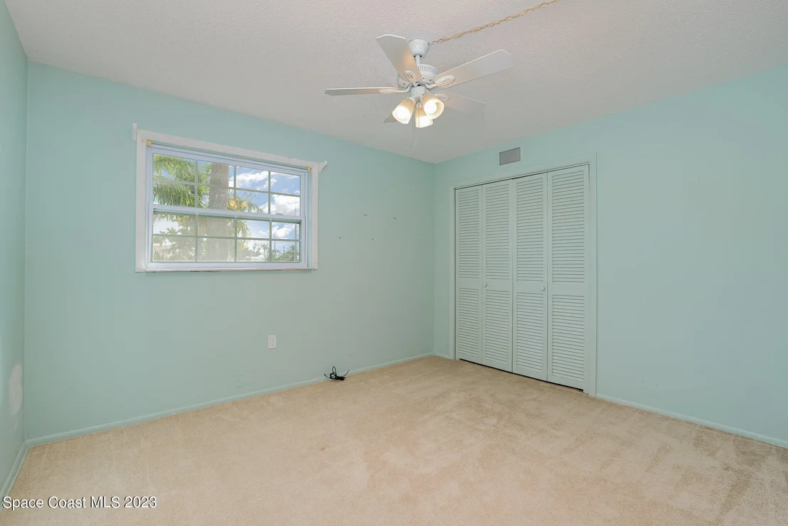 Photo of 472 Carmine Drive