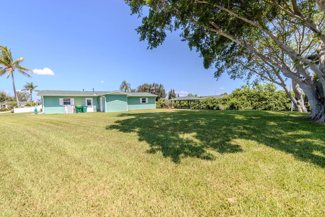 Photo of 449 Sparrow Drive