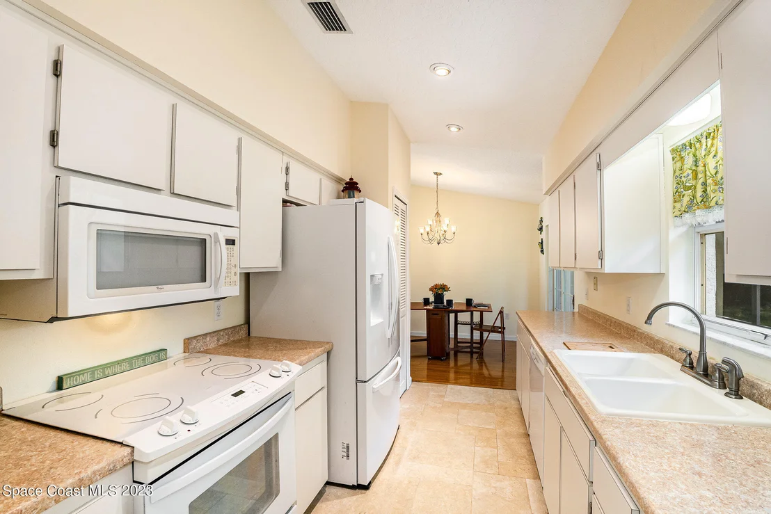 Photo of 6625 Arequipa Road