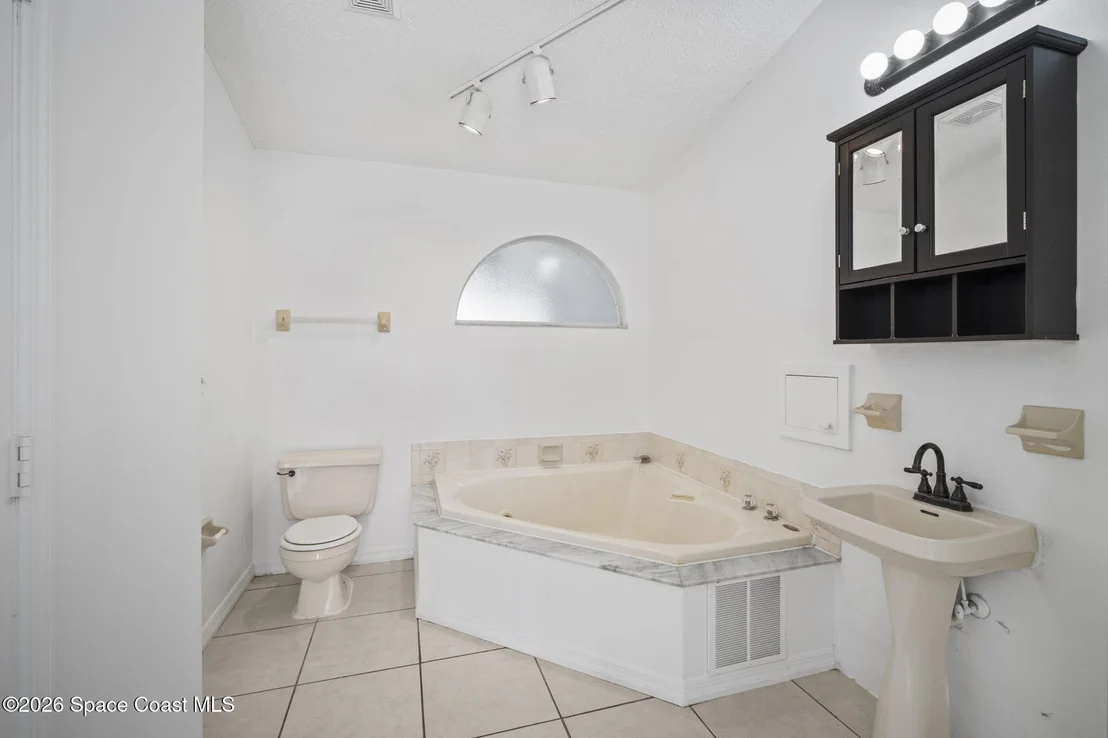 Photo of 6614 Haven Avenue