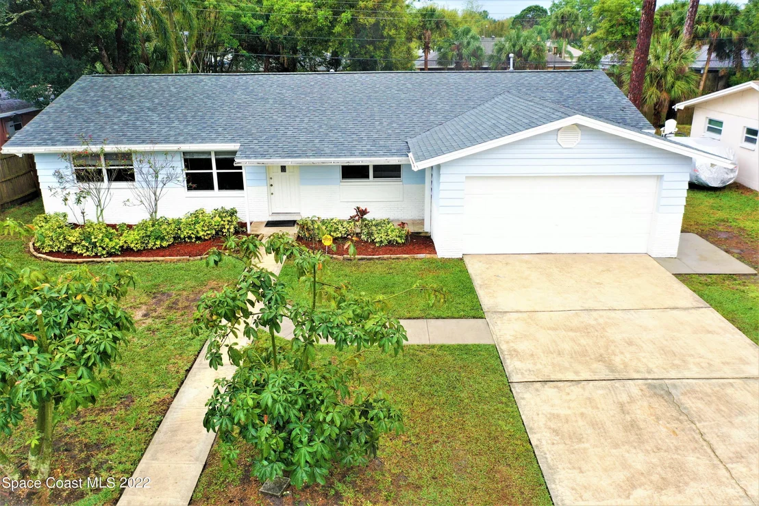 Photo of 877 Westport Drive