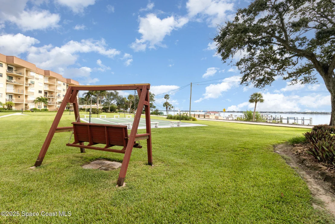 Photo of Unit 507B at 1049 Rockledge Drive