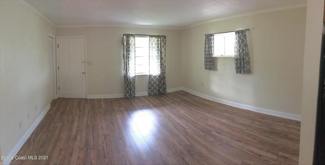Photo of 2468 Victor Road