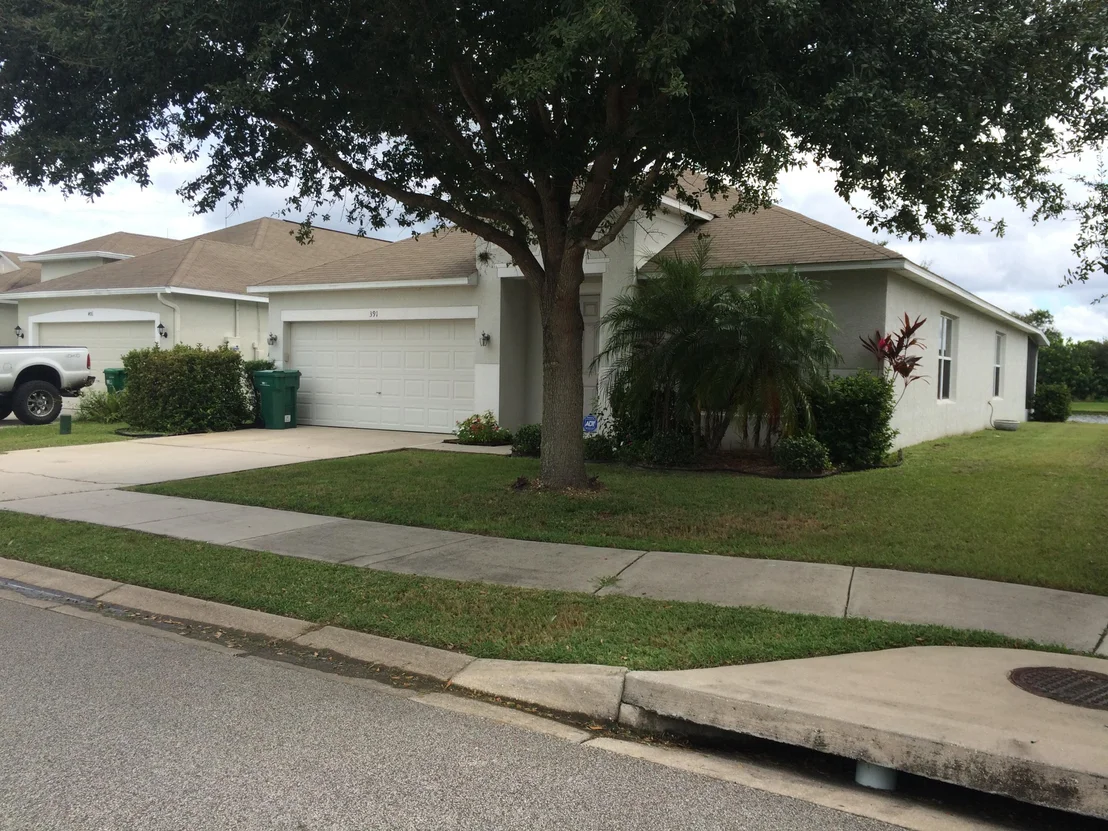 Photo of 391 Cressa Circle