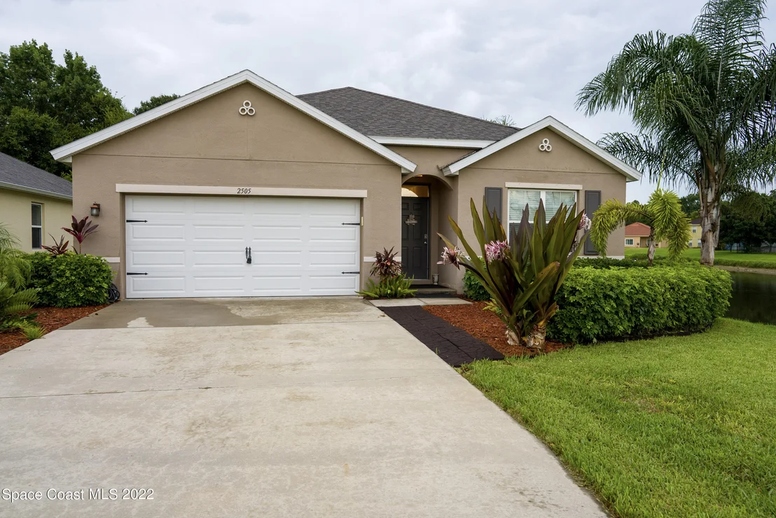 Photo of 2505 Falcon Lane