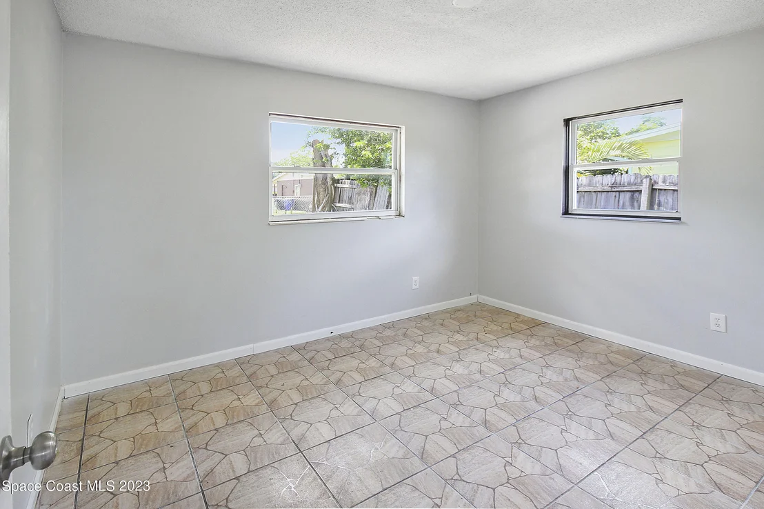 Photo of 985 Palmer Street
