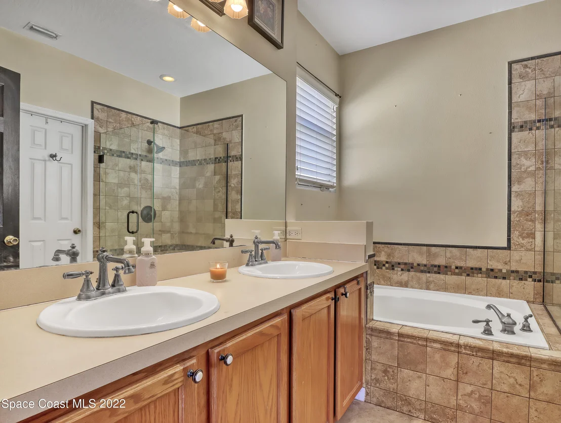 Photo of 74 Sedgewood Circle