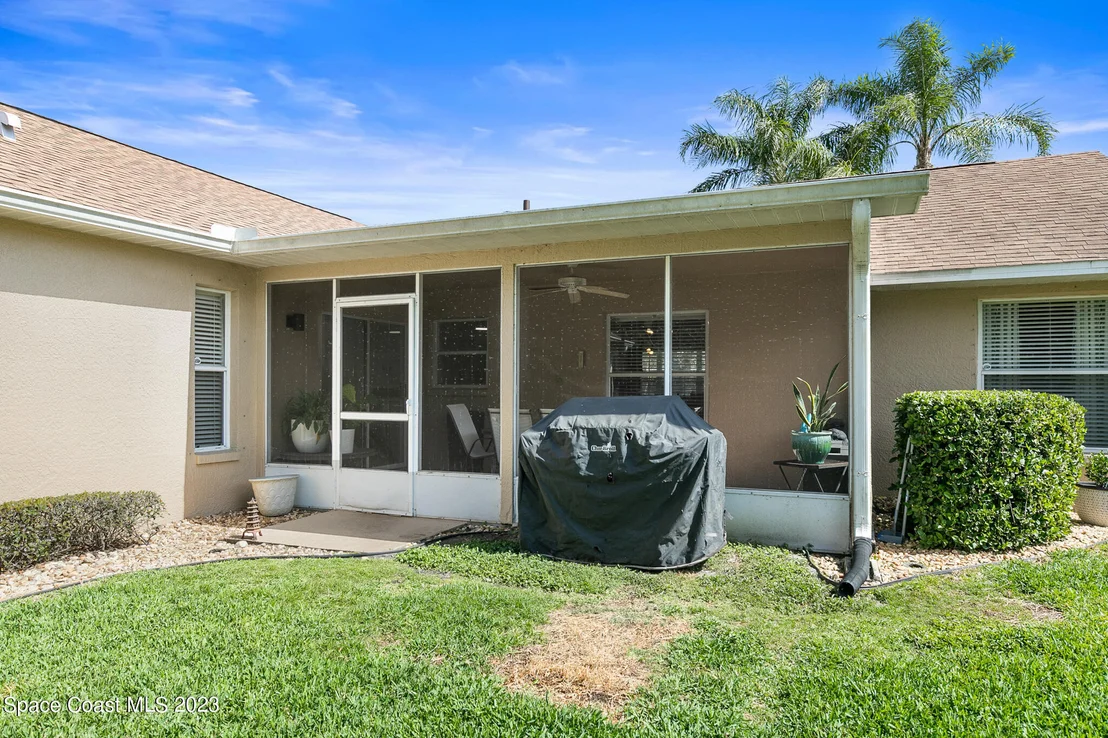 Photo of 969 Tamarind Circle