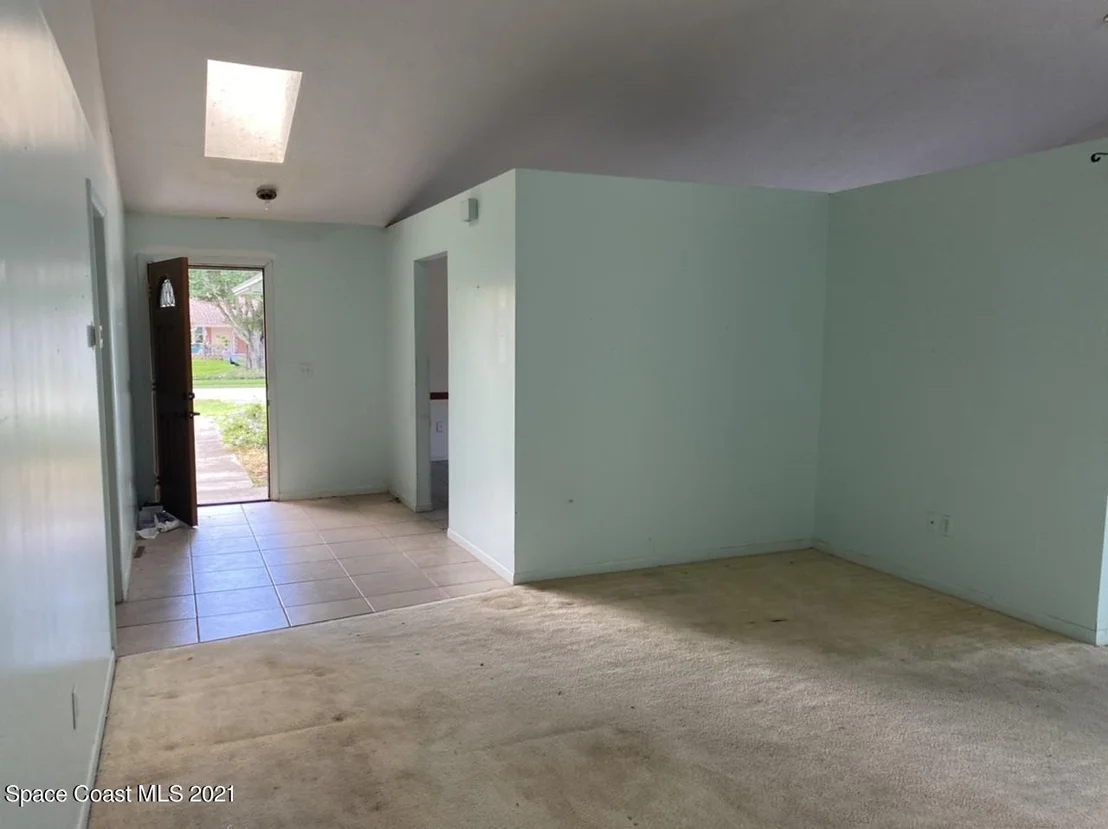 Photo of 2339 Fallon Boulevard NE