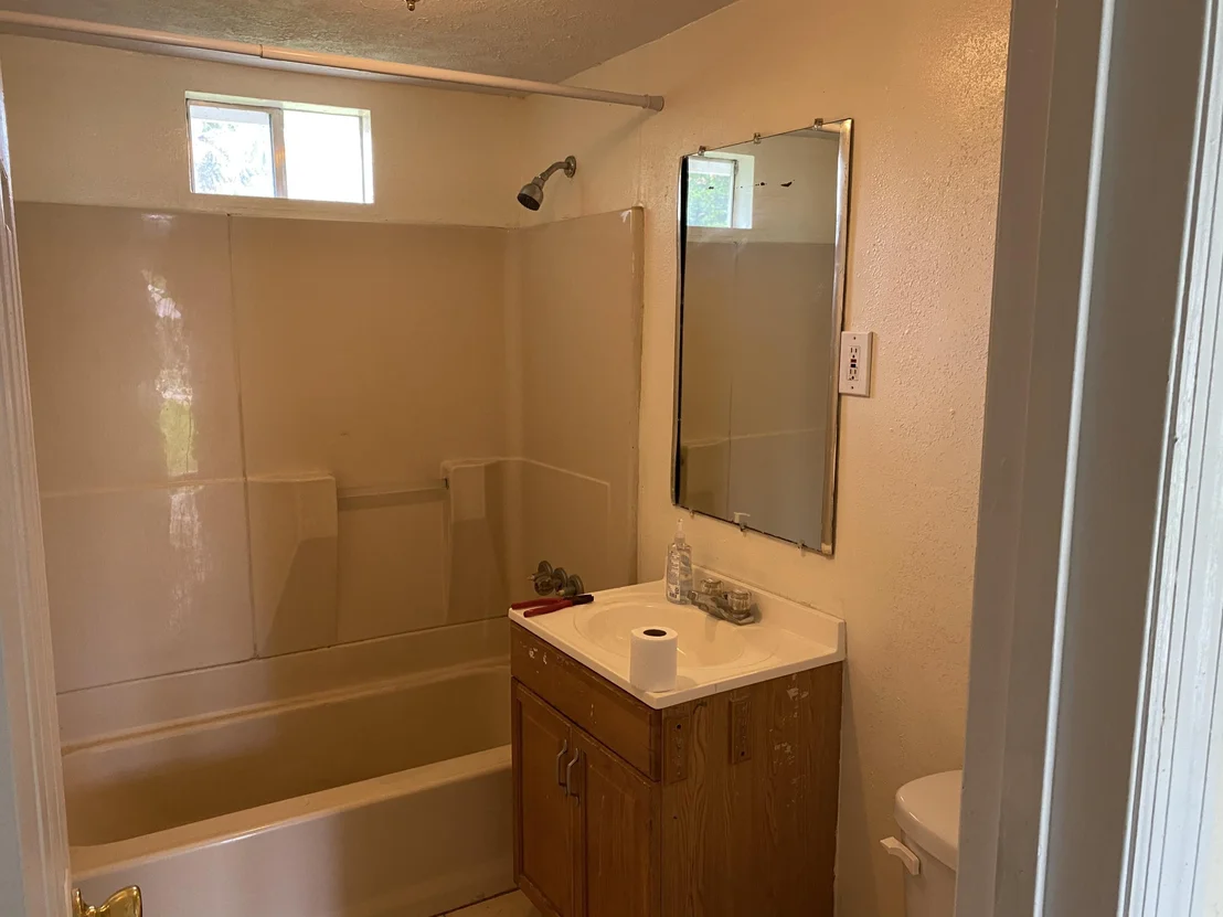 Photo of 2526 2nd Avenue NE