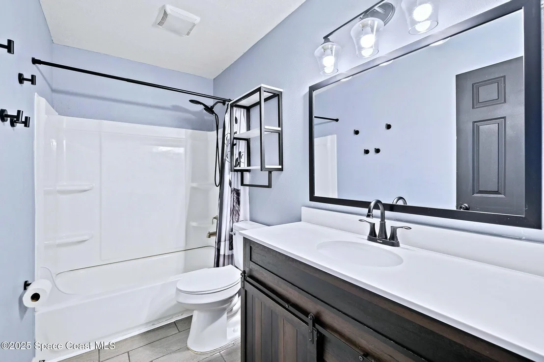 Photo of 404 Dryden Circle