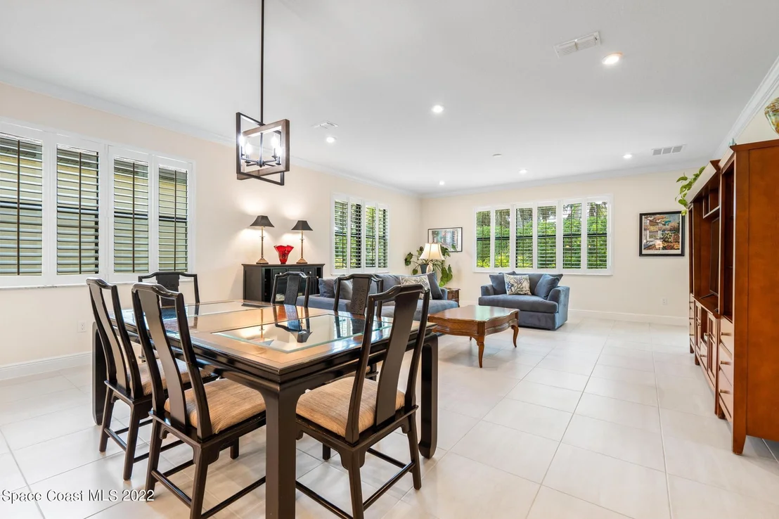 Photo of 1645 Willows Square