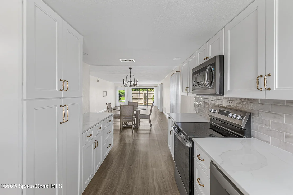 Photo of Unit 1218 at 305 Tangle Run Boulevard