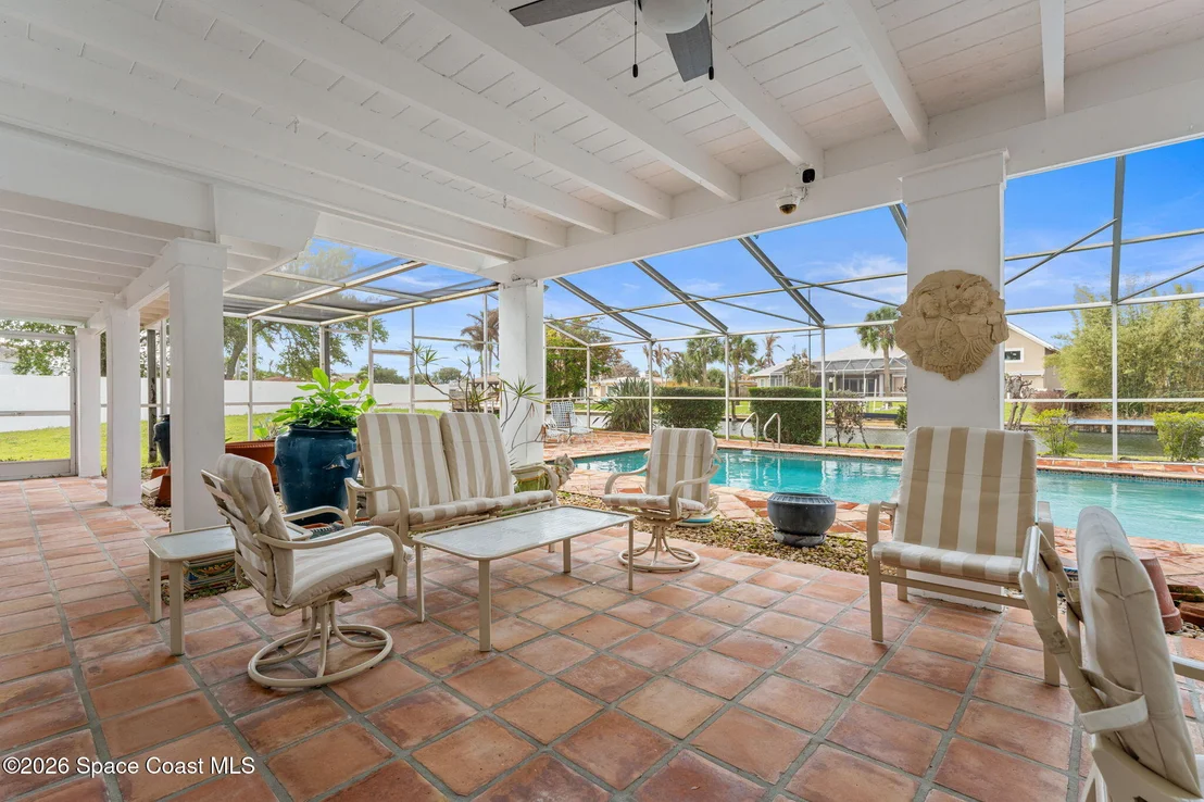 Photo of 1790 Bayshore Drive