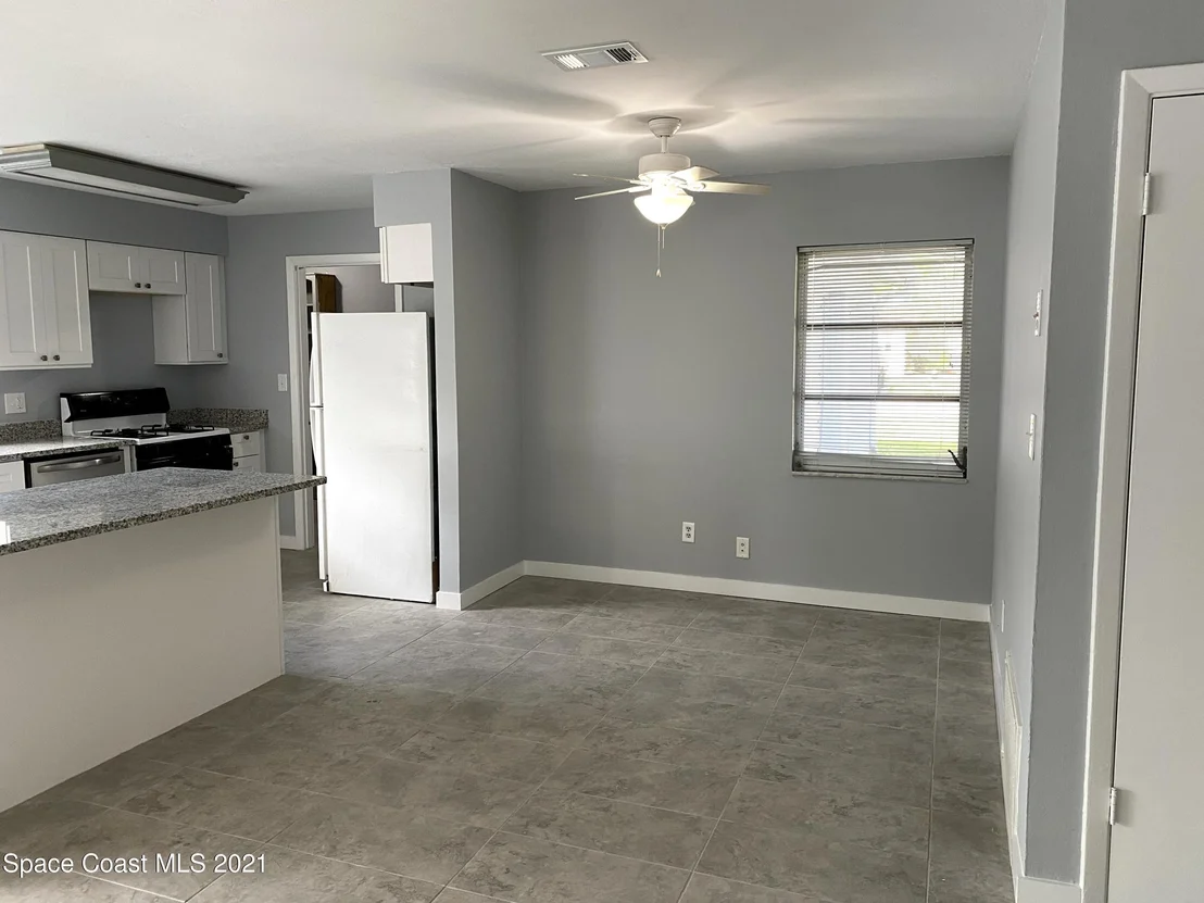 Photo of 1718 Golfview Drive
