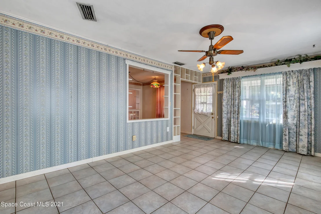 Photo of 620 Wisteria Drive