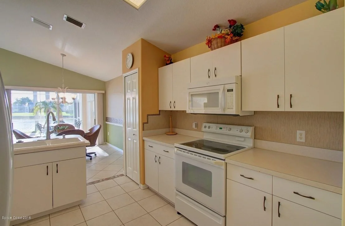 Photo of 2540 Addington Circle