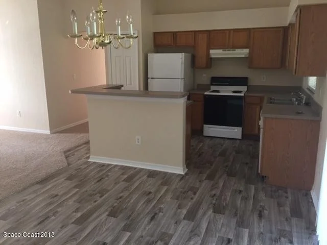 Photo of 697 SE Waterside Road SE