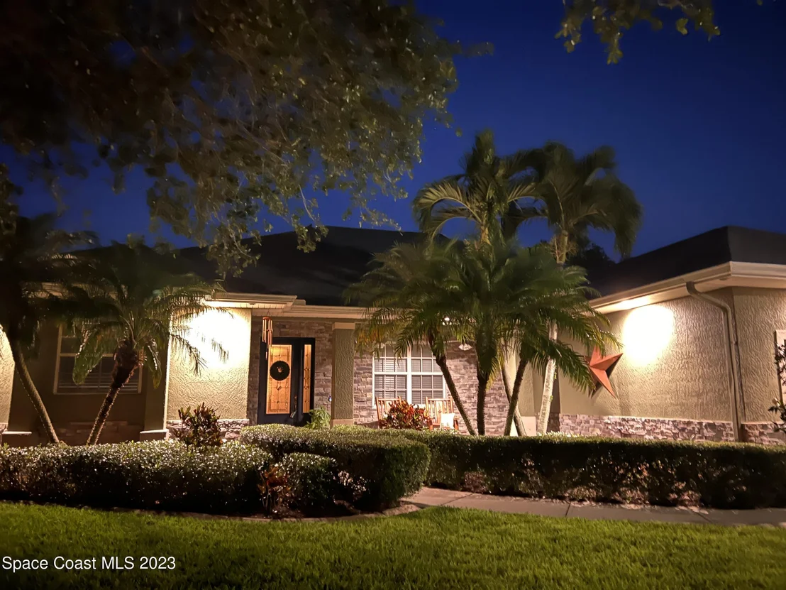 Photo of 2193 Woodfield Circle