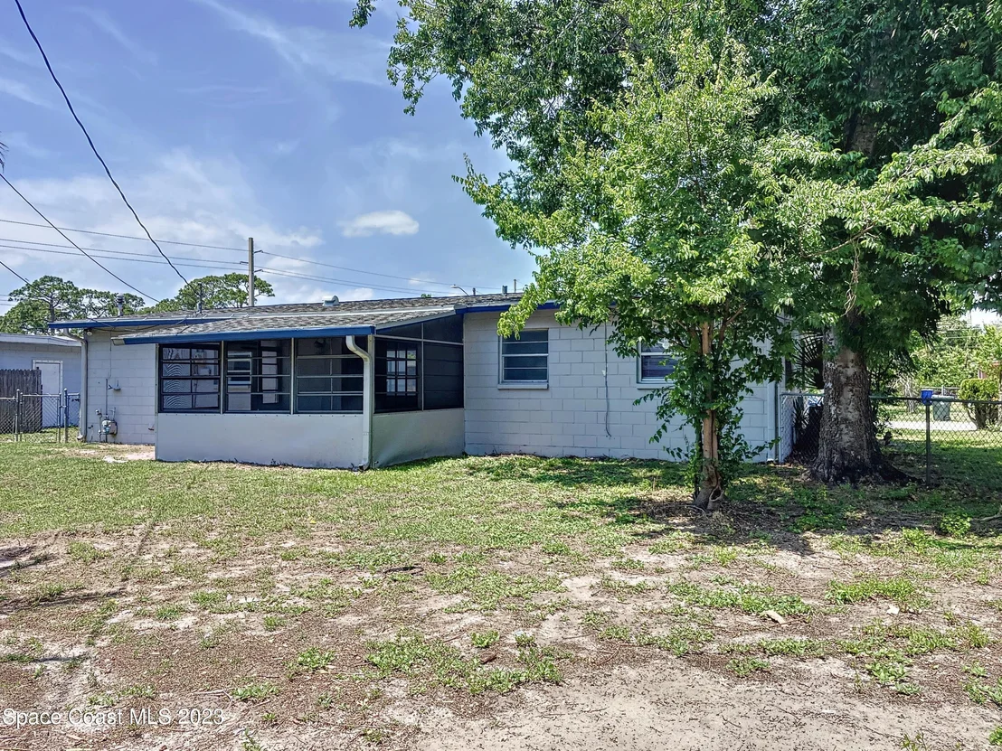 Photo of 993 Alsup Drive