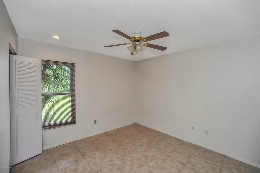 Photo of 797 James Circle NE