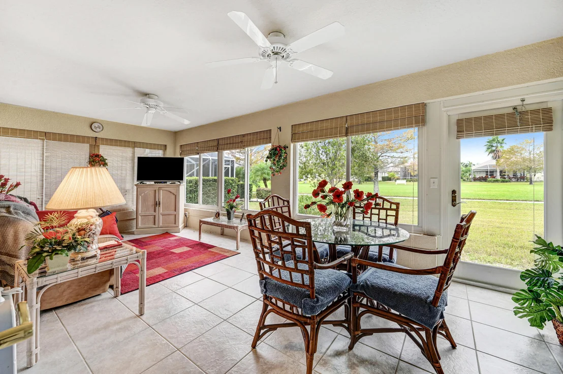 Photo of 6934 Renshaw Drive